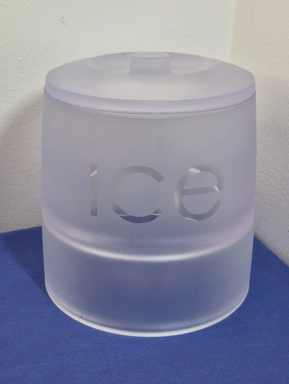 Rare Vintage Clear Frosted Thick Lucite Ice Bucket MCM
